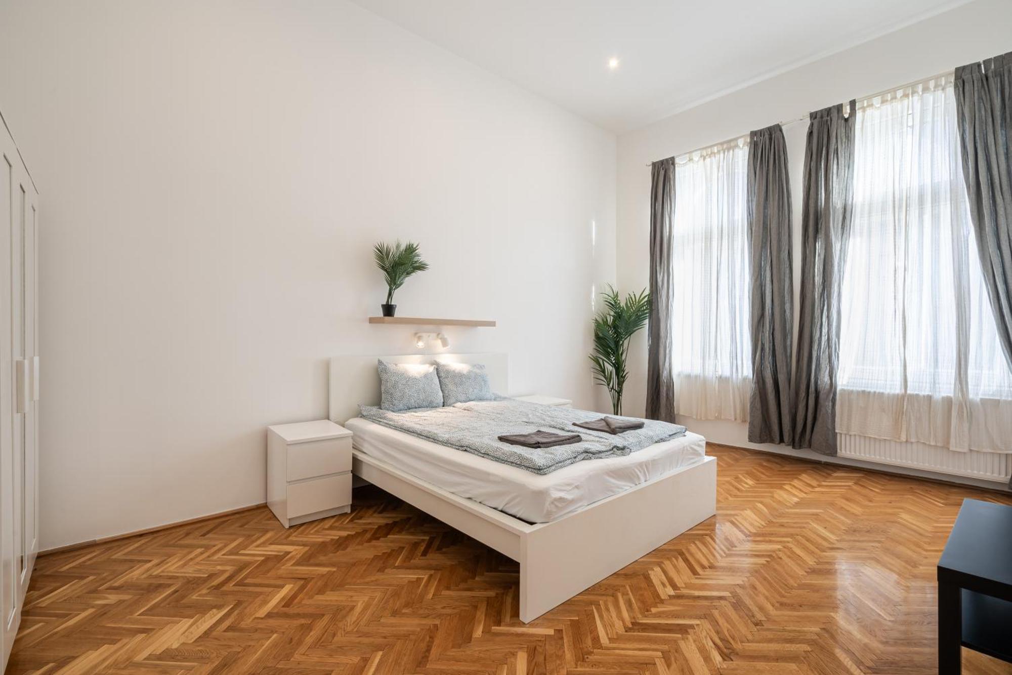 Luxurious Downtown Family Suite Budapest Exteriör bild