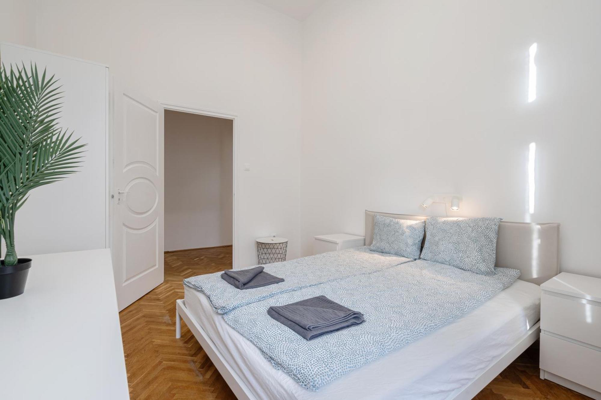 Luxurious Downtown Family Suite Budapest Exteriör bild