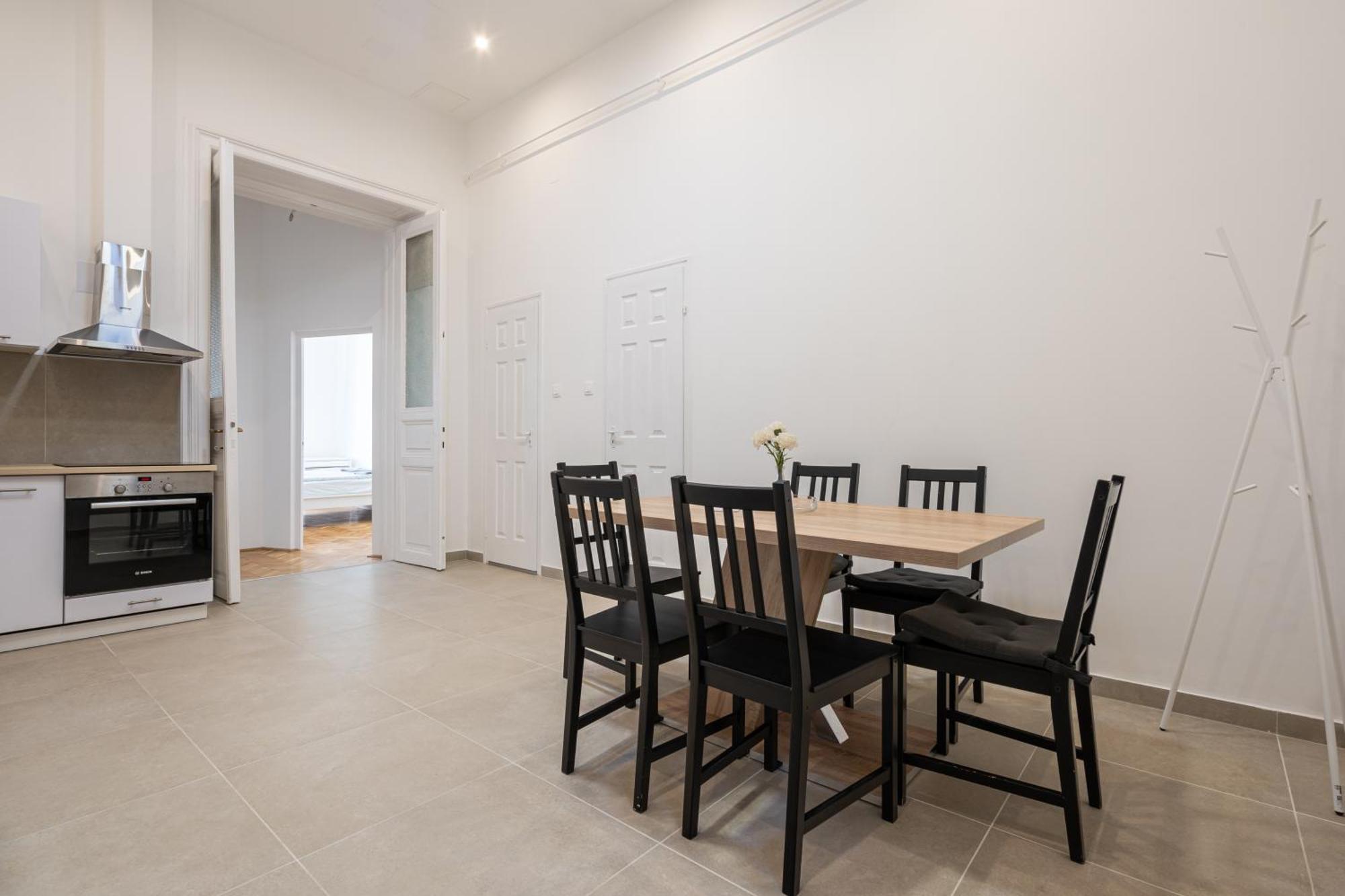 Luxurious Downtown Family Suite Budapest Exteriör bild