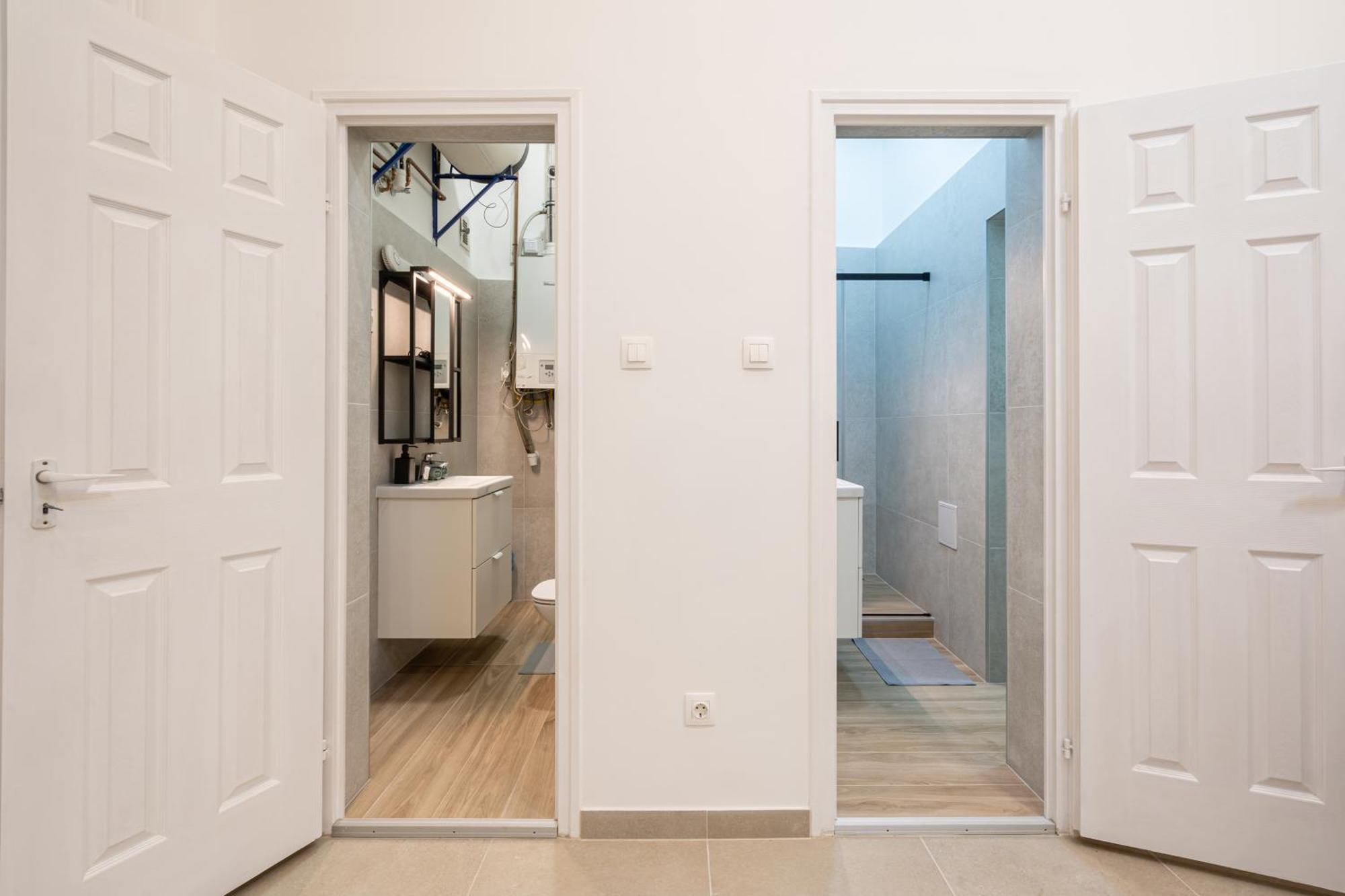 Luxurious Downtown Family Suite Budapest Exteriör bild