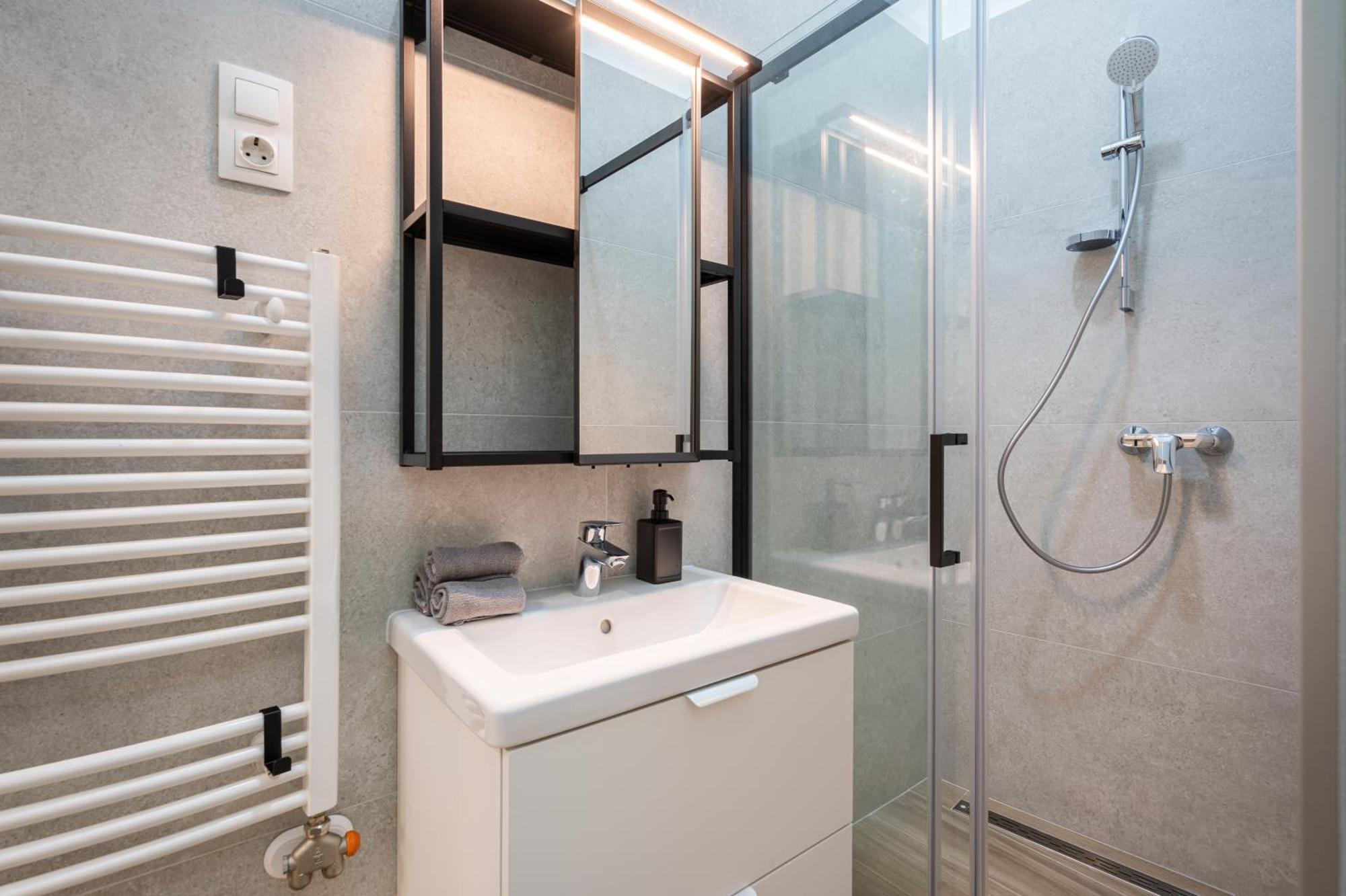 Luxurious Downtown Family Suite Budapest Exteriör bild